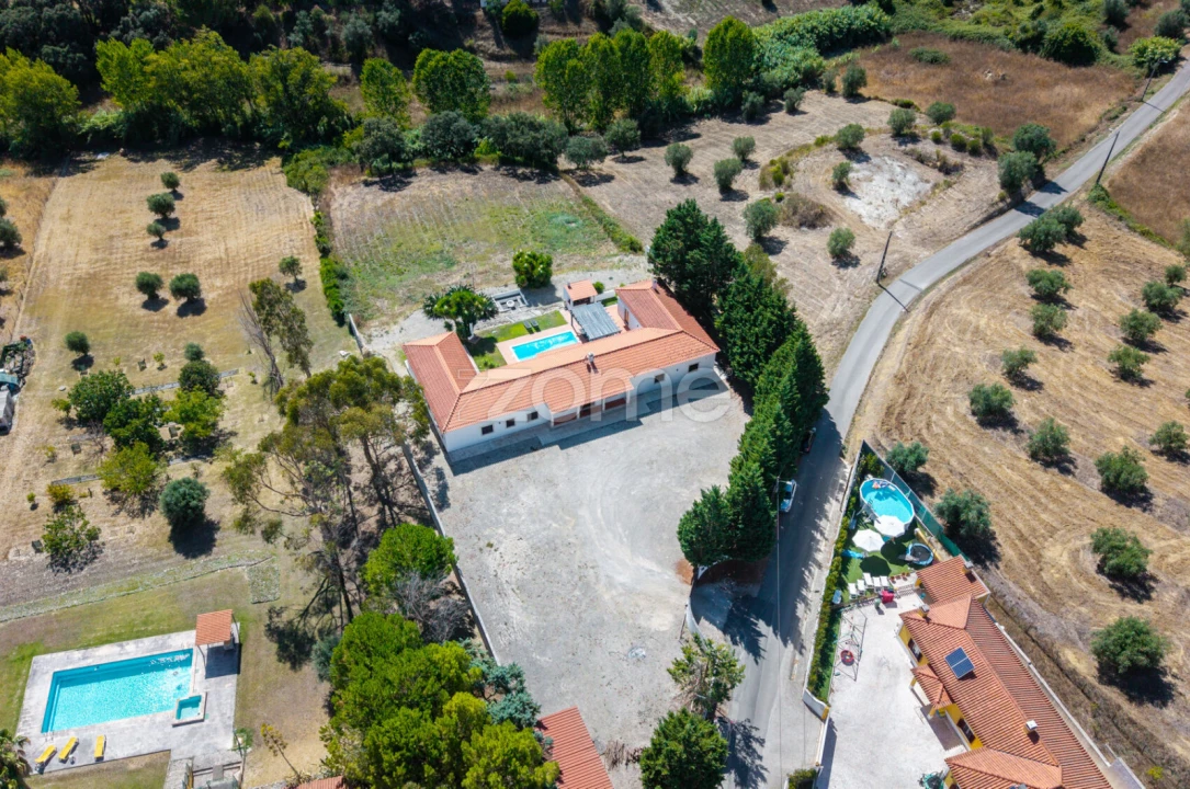 Quinta T4 para Venda em Moçarria Foto 61