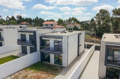 Moradia T4 para Venda em Gondifelos, Cavalões e Outiz