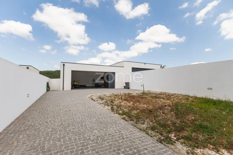 Moradia T4 para Venda em Gondifelos, Cavalões e Outiz Foto 22