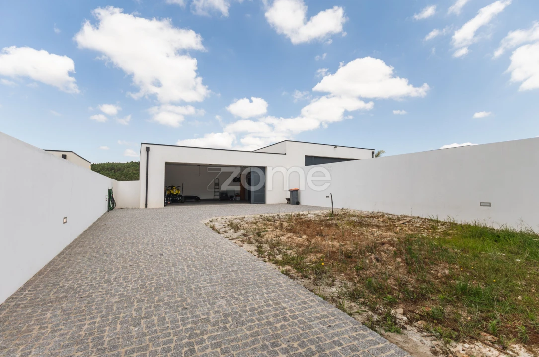 Moradia T4 para Venda em Gondifelos, Cavalões e Outiz Foto 22