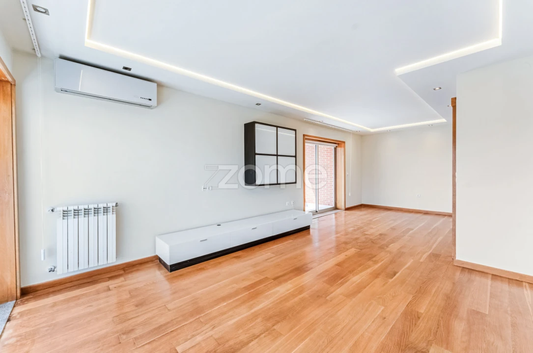 Apartamento T3 para Venda em Gondomar (São Cosme), Valbom e Jovim Foto 5