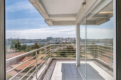Apartamento T3 para Venda em Gondomar (São Cosme), Valbom e Jovim
