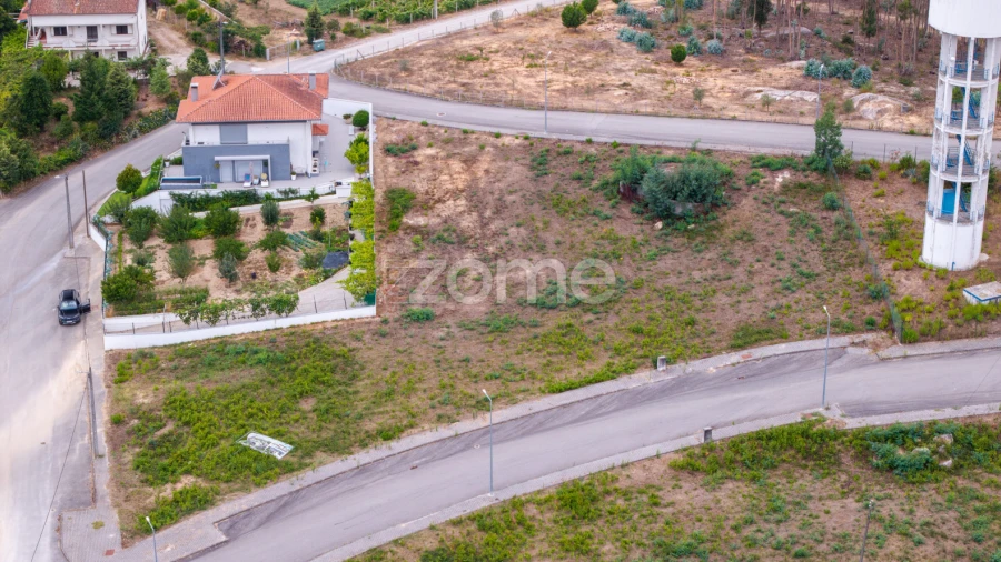 Terreno para Venda em Santa Comba Dão e Couto do Mosteiro