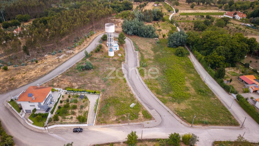 Terreno para Venda em Santa Comba Dão e Couto do Mosteiro