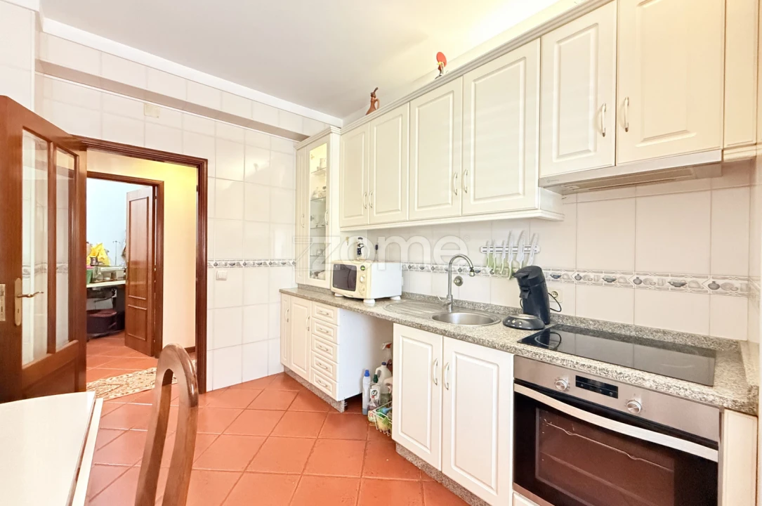 Apartamento T2 para Arrendamento em Esmeriz e Cabeçudos Foto 5