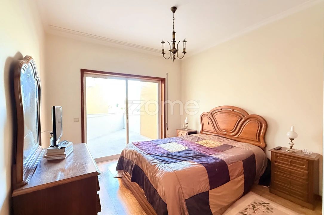 Apartamento T2 para Arrendamento em Esmeriz e Cabeçudos Foto 13