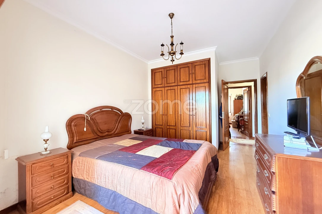 Apartamento T2 para Arrendamento em Esmeriz e Cabeçudos Foto 14