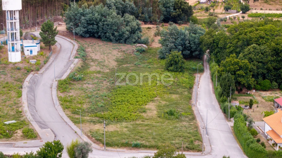 Terreno para Venda em Santa Comba Dão e Couto do Mosteiro