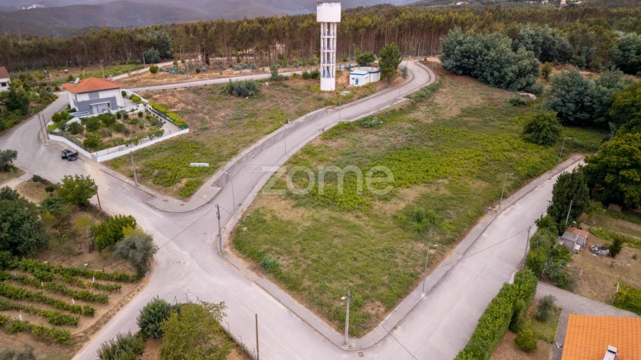 Terreno para Venda em Santa Comba Dão e Couto do Mosteiro