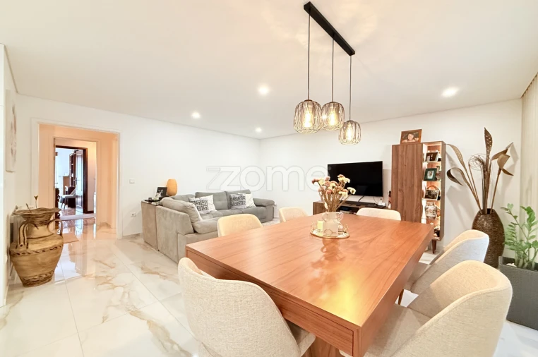 Apartamento T2 para Venda em Landim Foto 8
