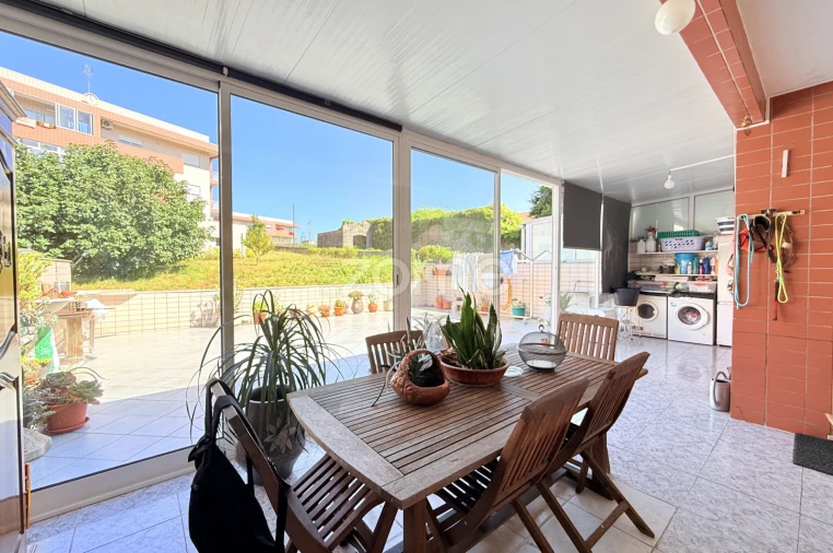 Apartamento T2 para Venda em Landim Foto 24