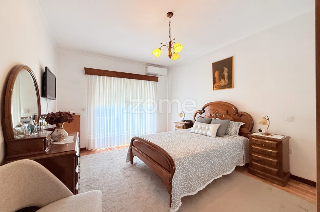 Apartamento T2 para Venda em Landim Foto 21