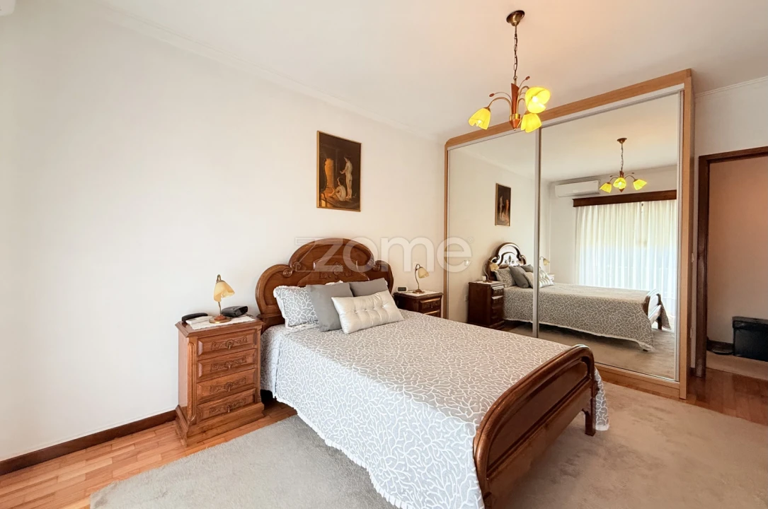 Apartamento T2 para Venda em Landim Foto 22