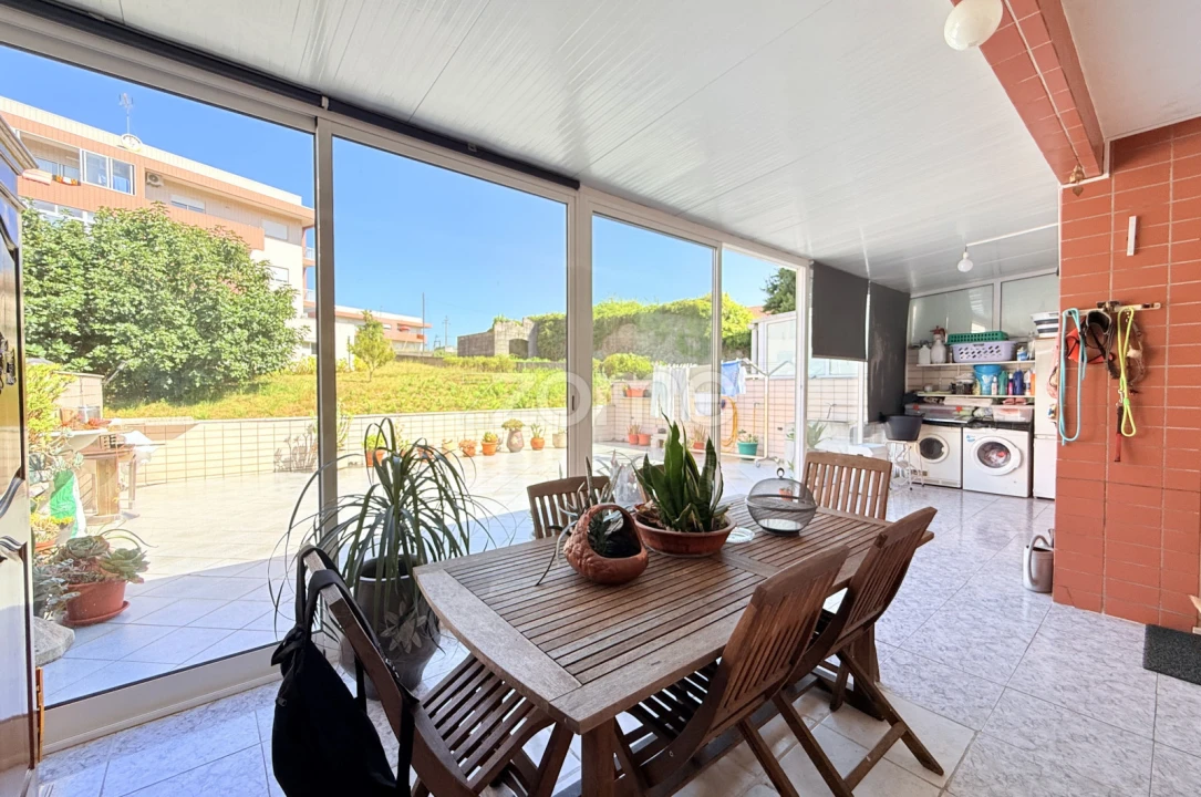 Apartamento T2 para Venda em Landim Foto 24