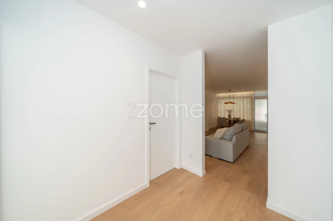 Apartamento T3 para Venda em Caldelas Foto 27