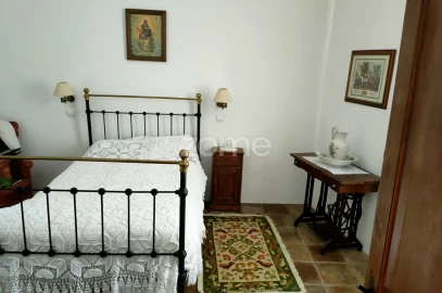 Moradia T5 para Venda em Corval