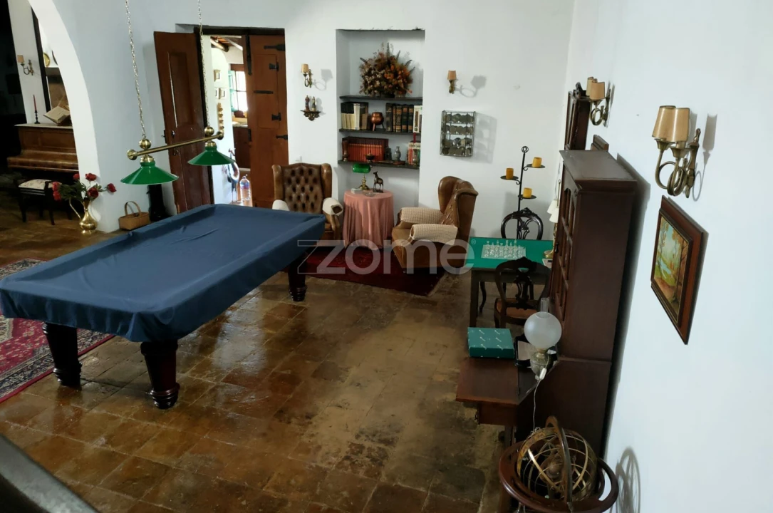 Moradia T5 para Venda em Corval Foto 27