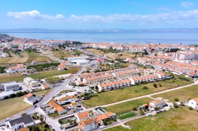 Moradia T3 para Venda em Alcochete