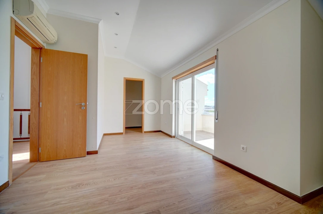 Moradia T3 para Venda em Alcochete Foto 37