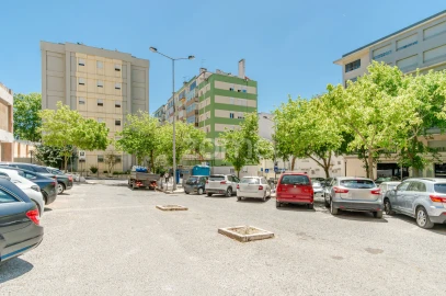 Apartamento T2 para Venda em São Domingos de Benfica