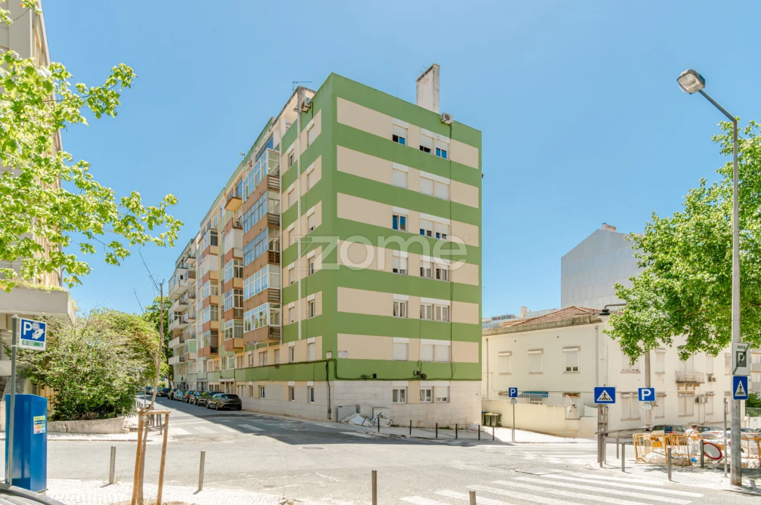 Apartamento T2 para Venda em São Domingos de Benfica Foto 23