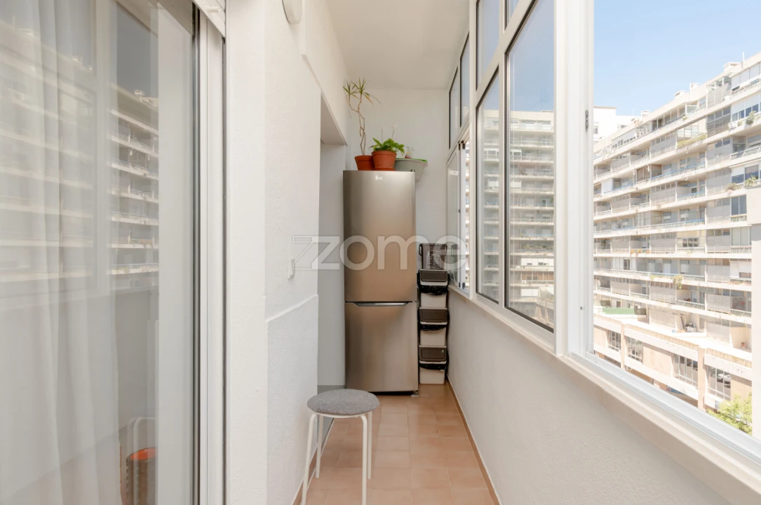Apartamento T2 para Venda em São Domingos de Benfica Foto 9