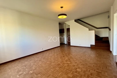 Apartamento T4 para Arrendamento em Avenidas Novas