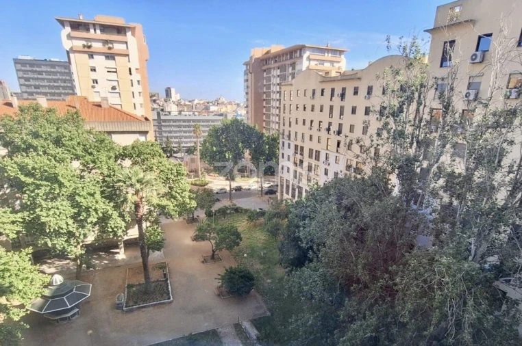 Apartamento T4 para Arrendamento em Avenidas Novas Foto 26