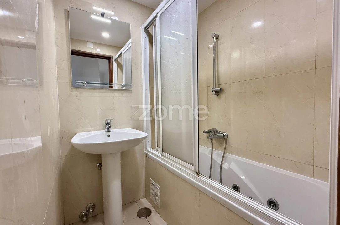 Apartamento T4 para Arrendamento em Avenidas Novas Foto 23