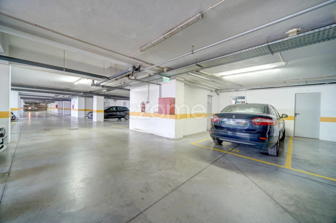 Apartamento T2 para Venda em Santa Iria de Azoia, São João da Talha e Bobadela Foto 19
