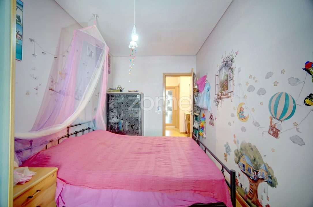 Apartamento T2 para Venda em Santa Iria de Azoia, São João da Talha e Bobadela Foto 9