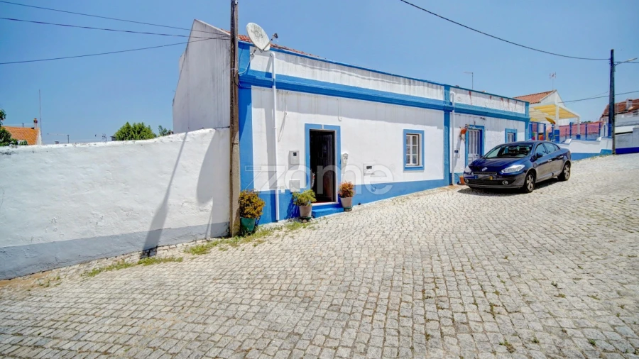 Moradia T3 para Venda em Nossa Senhora da Vila, Nossa Senhora do Bispo e Silveiras