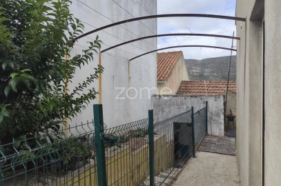 Moradia T6 para Venda em Minde