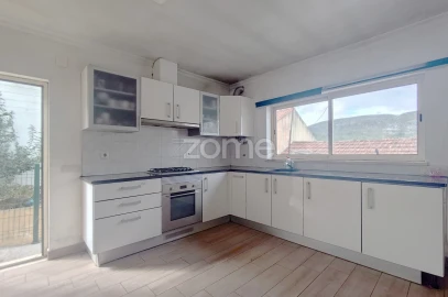 Moradia T6 para Venda em Minde
