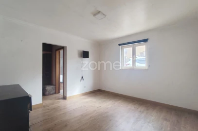 Moradia T6 para Venda em Minde