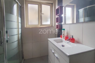 Moradia T6 para Venda em Minde