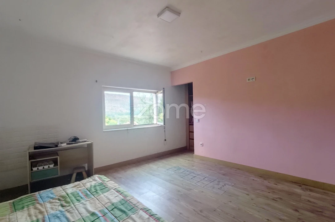 Moradia T6 para Venda em Minde Foto 15