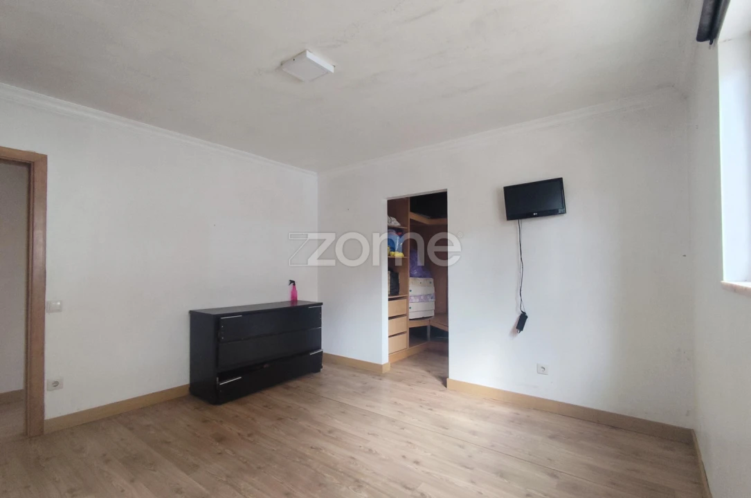Moradia T6 para Venda em Minde Foto 9