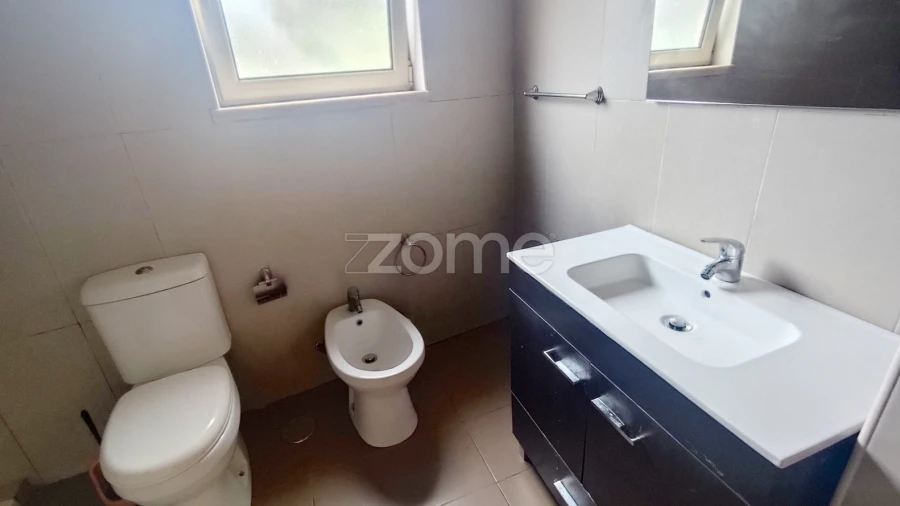 Moradia T6 para Venda em Minde