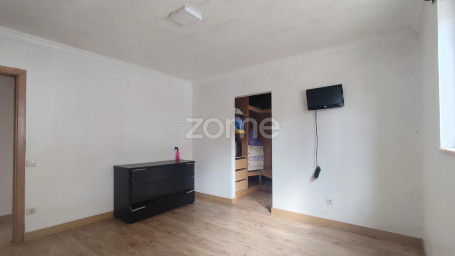 Moradia T6 para Venda em Minde