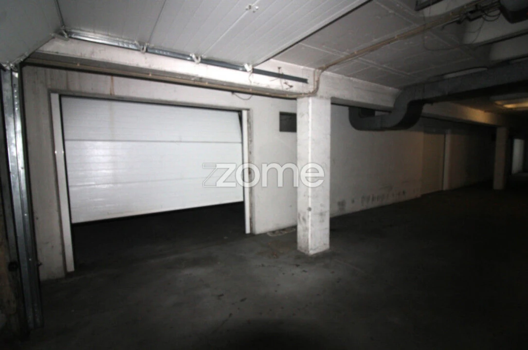 Garagem para Arrendamento em Leiria, Pousos, Barreira e Cortes Foto 1