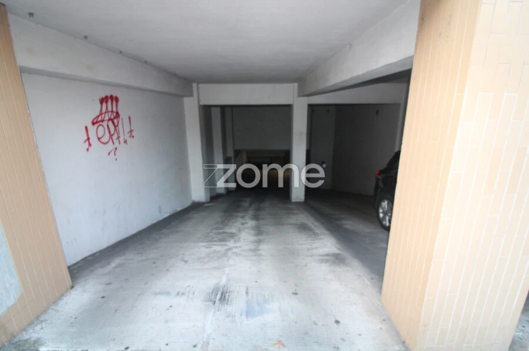 Garagem para Arrendamento em Leiria, Pousos, Barreira e Cortes Foto 4