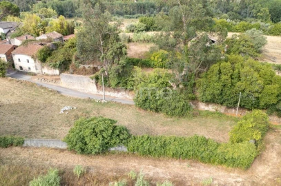 Moradia T2 para Venda em São Martinho de Árvore e Lamarosa
