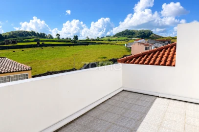 Moradia T3 para Venda em Fajã de Cima