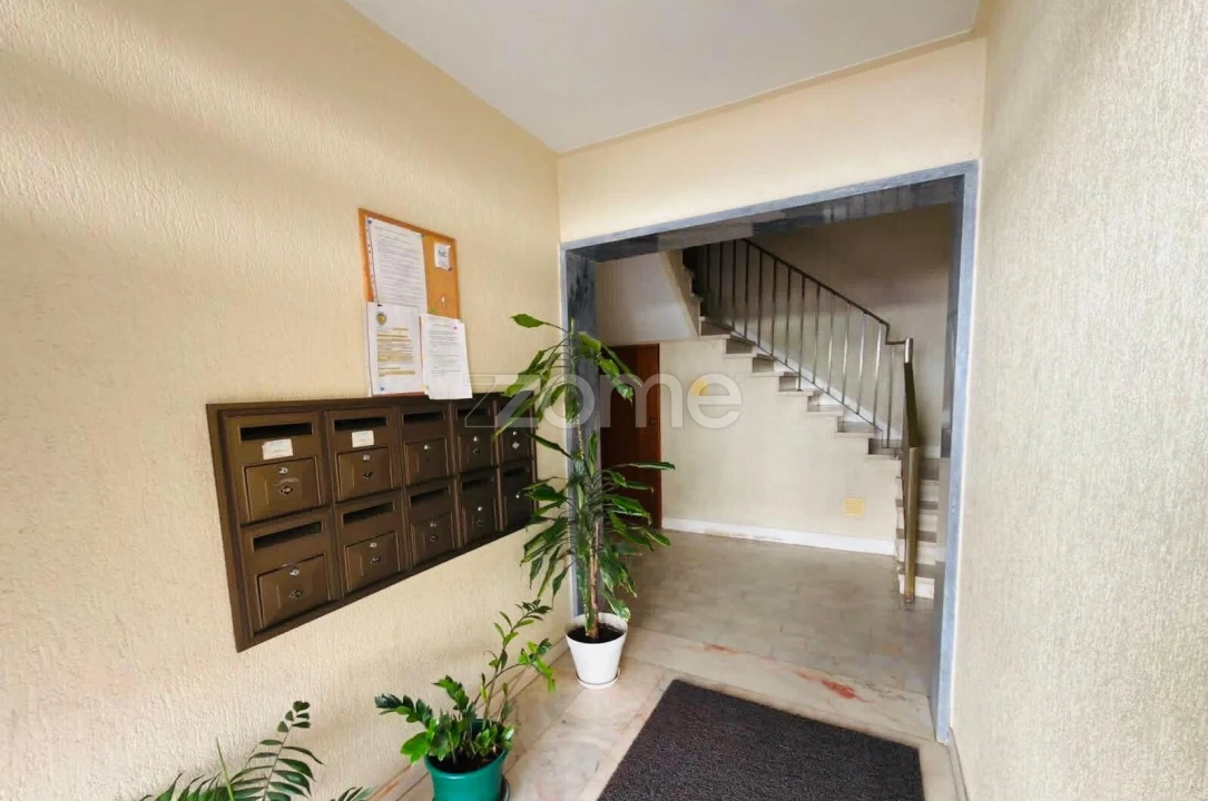 Apartamento T1 para Venda em Alcabideche Foto 3