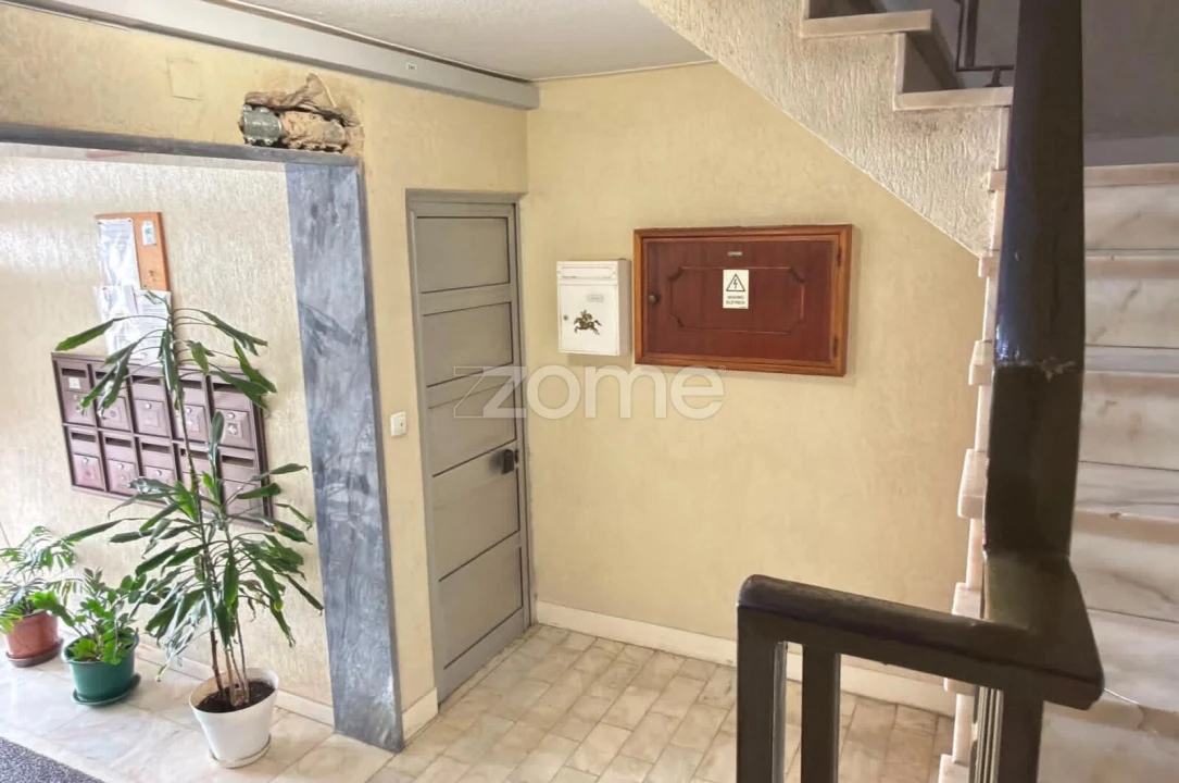 Apartamento T1 para Venda em Alcabideche Foto 4