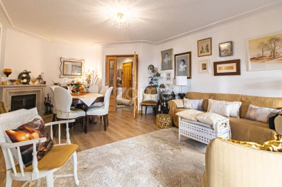 Apartamento T2 para Venda em Queluz e Belas