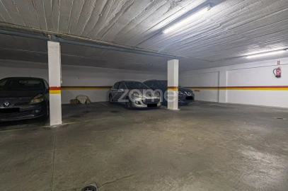 Apartamento T2 para Venda em Queluz e Belas