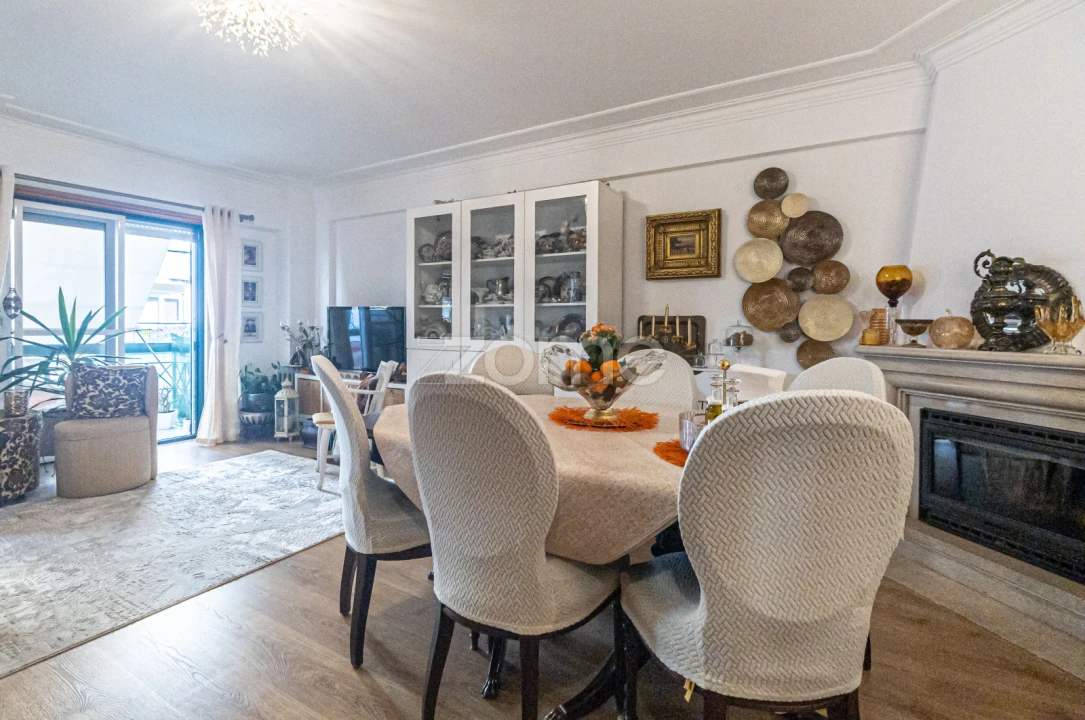 Apartamento T2 para Venda em Queluz e Belas Foto 3