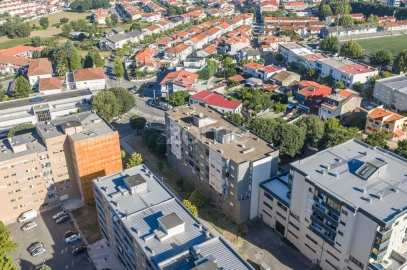 Apartamento T3 para Venda em Real, Dume e Semelhe
